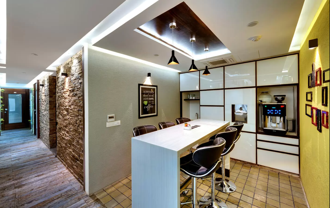 BSQUARE BUSINESS CENTER image 3