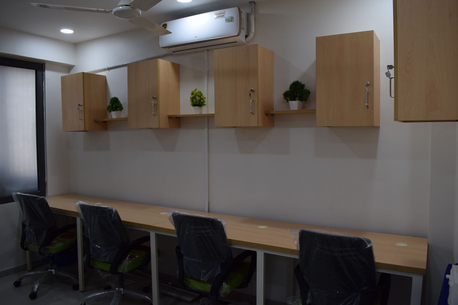 coworkaholic image 3