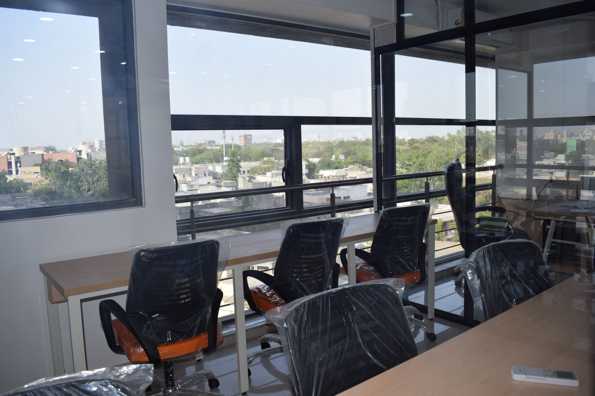 coworkaholic image 5