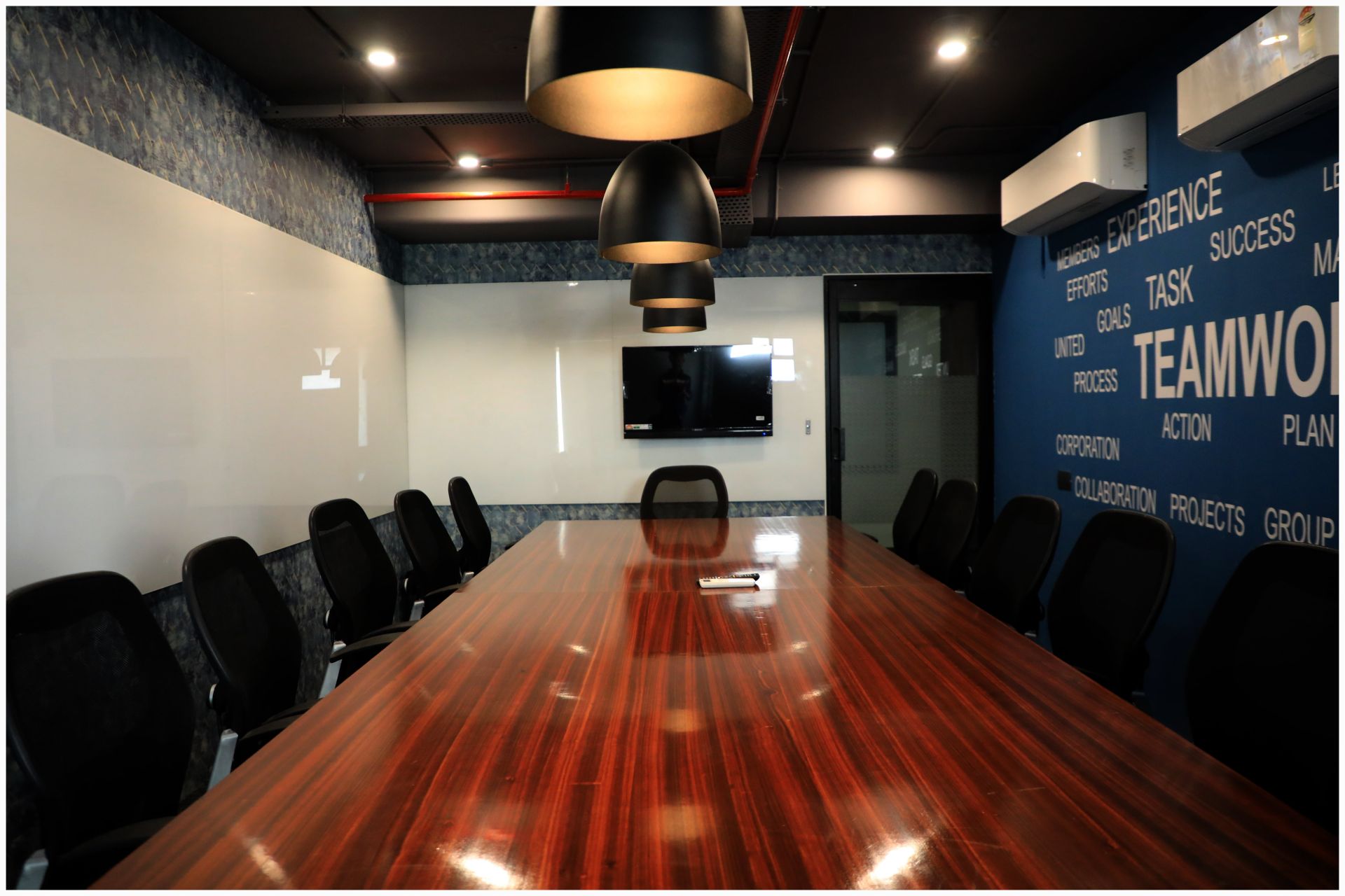 Incuspaze - The Link Vijay Cross Road image 4