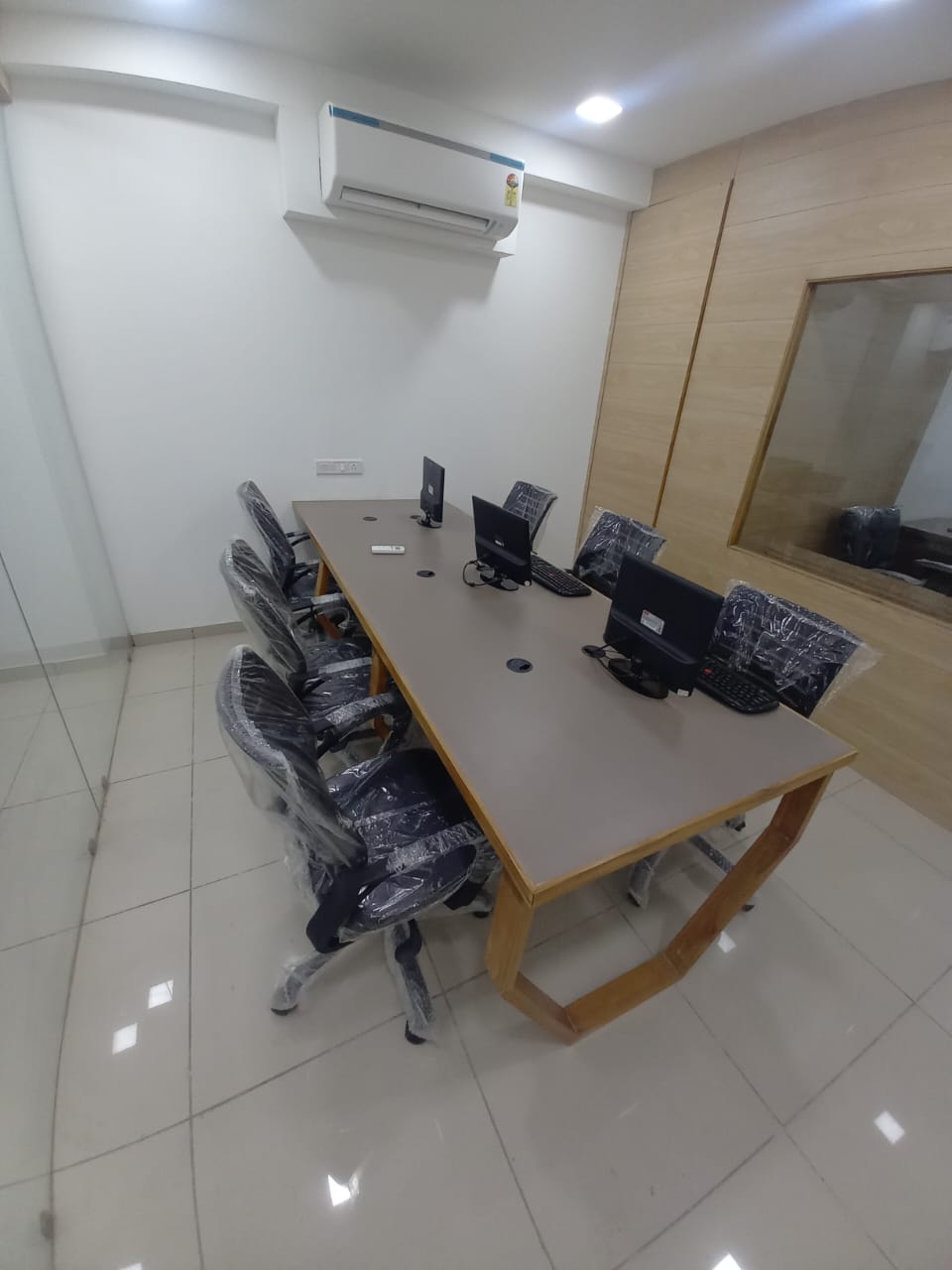 Pravel Coworking image 4