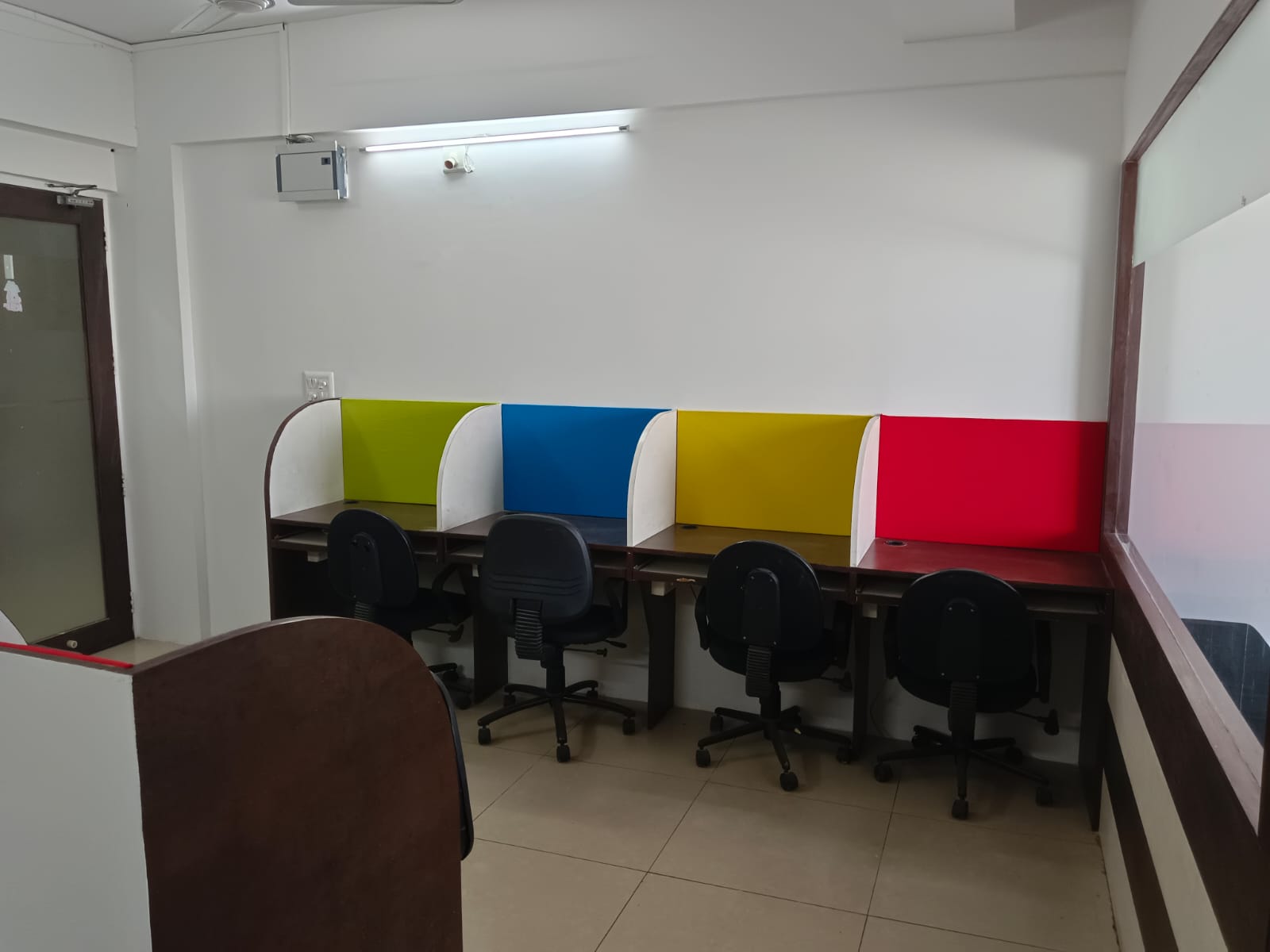 RB Coworking Space Ahmedabad image 4