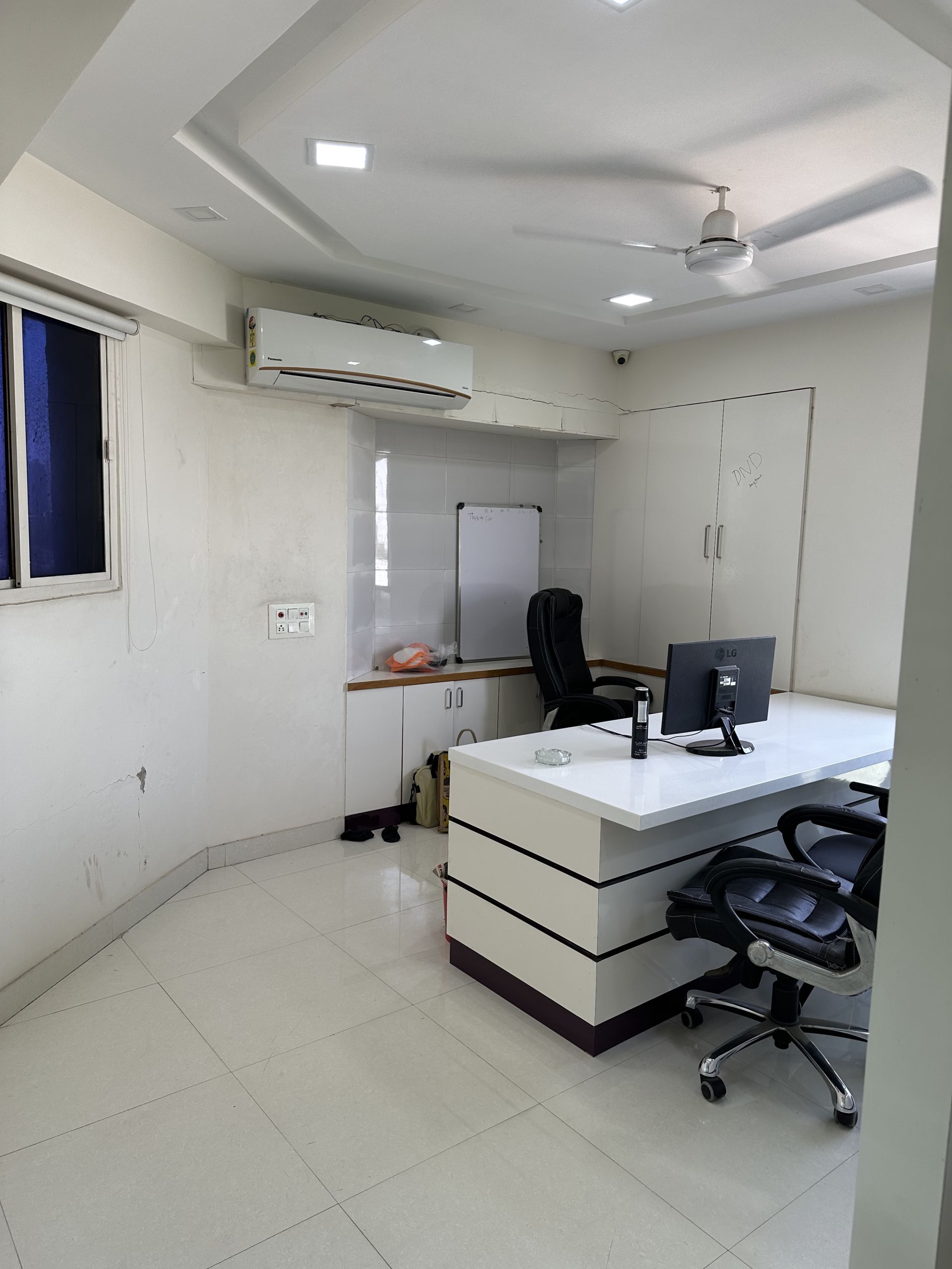 SPX Co-Working Bodakdev image 4