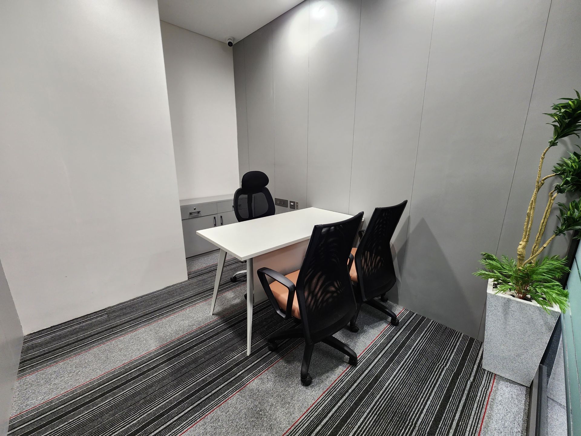 URSA Workspaces image 2