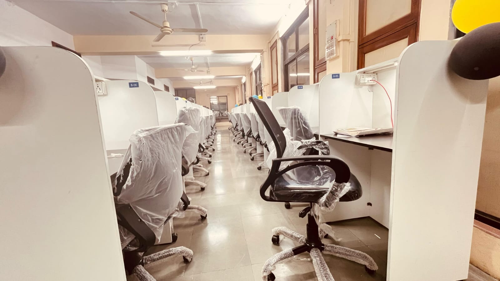 UTTIRNA Study Zone & Co-Working Space image 3