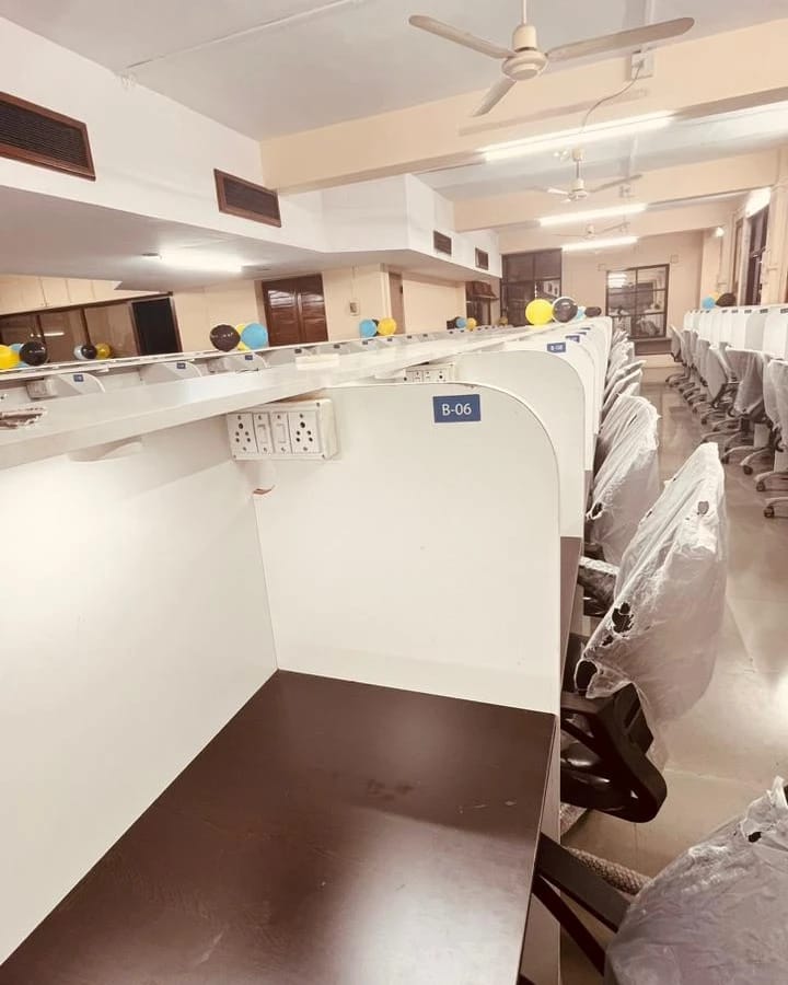 UTTIRNA Study Zone & Co-Working Space image 5