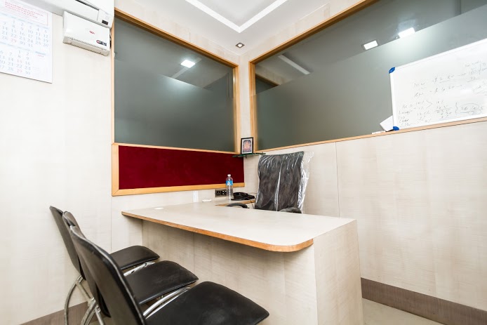 INSTASQUARES Business Center image 4