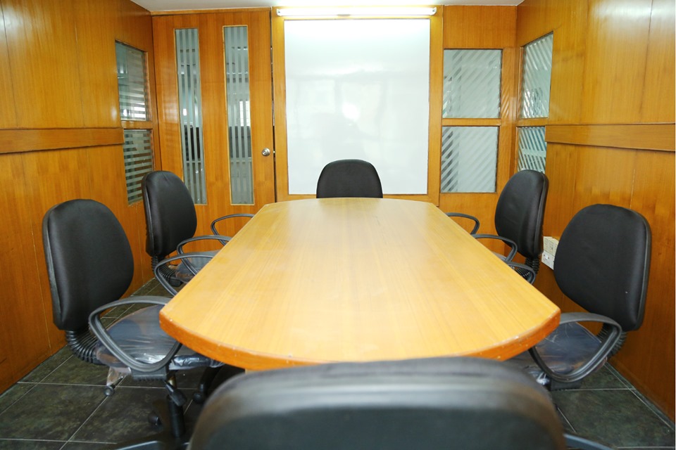 Reveur coworking spaces image 3