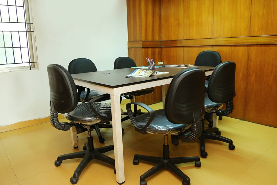 Reveur coworking spaces image 5