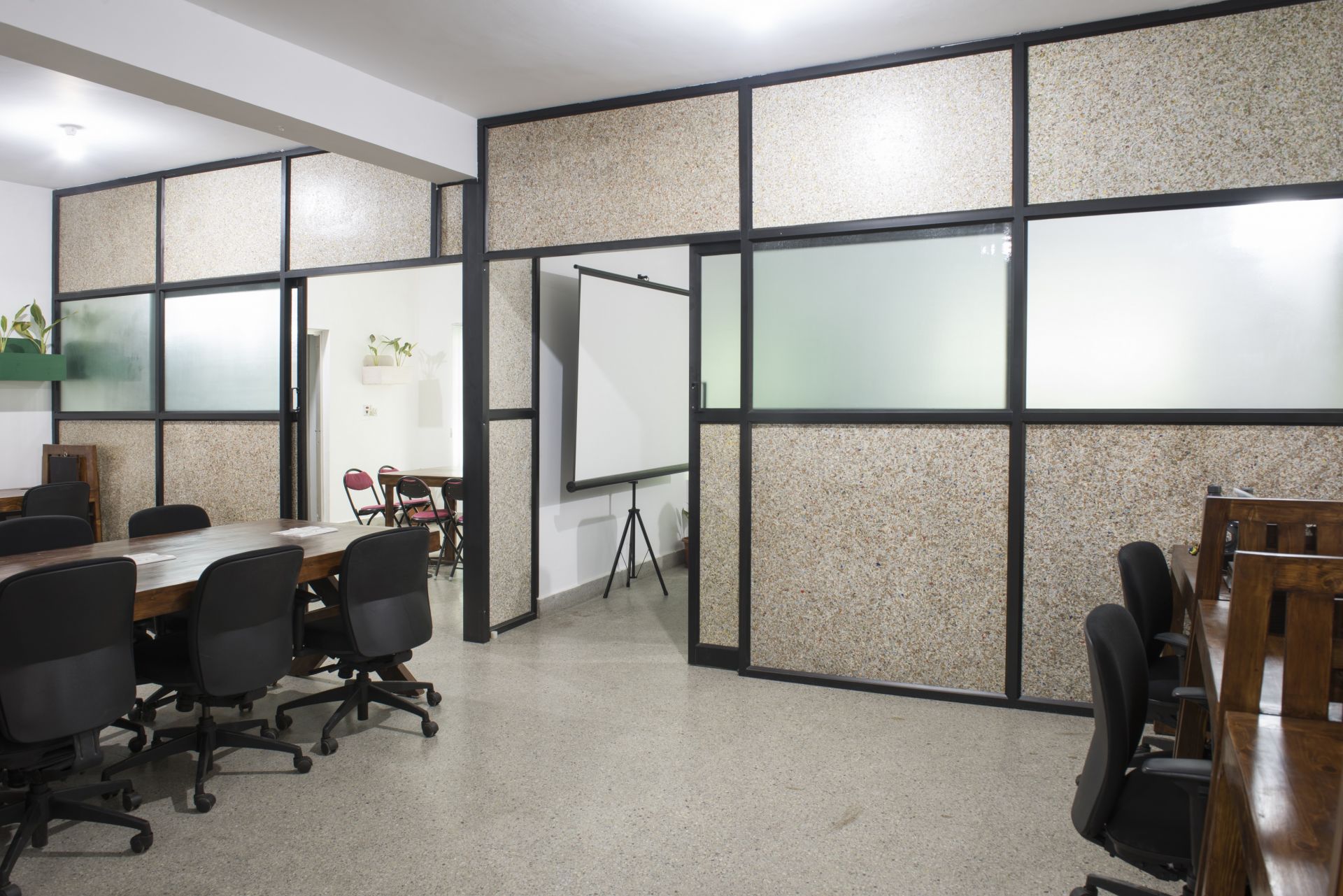 Share Studio image 3