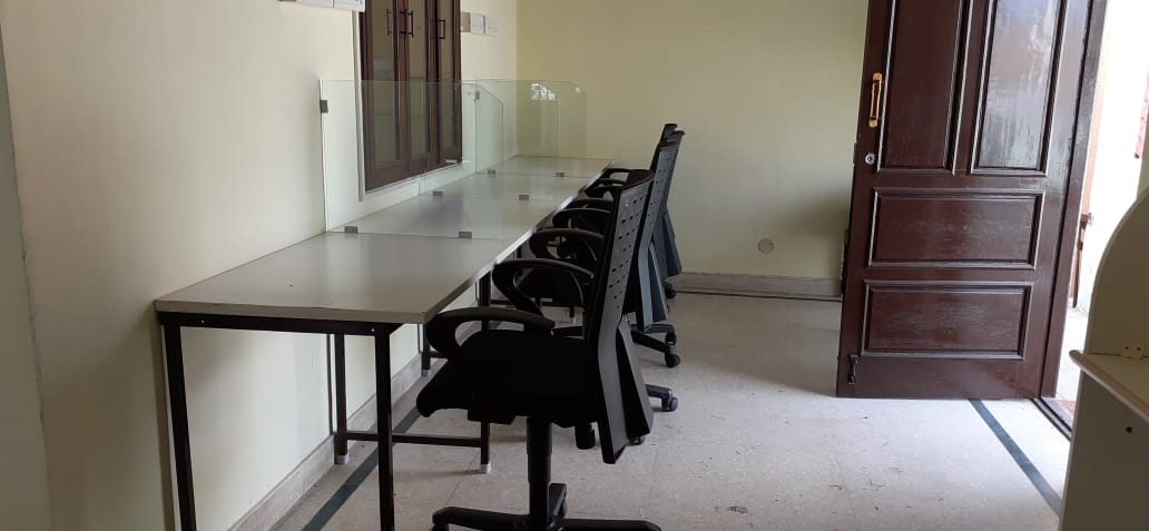 VR WorkSpace image 2