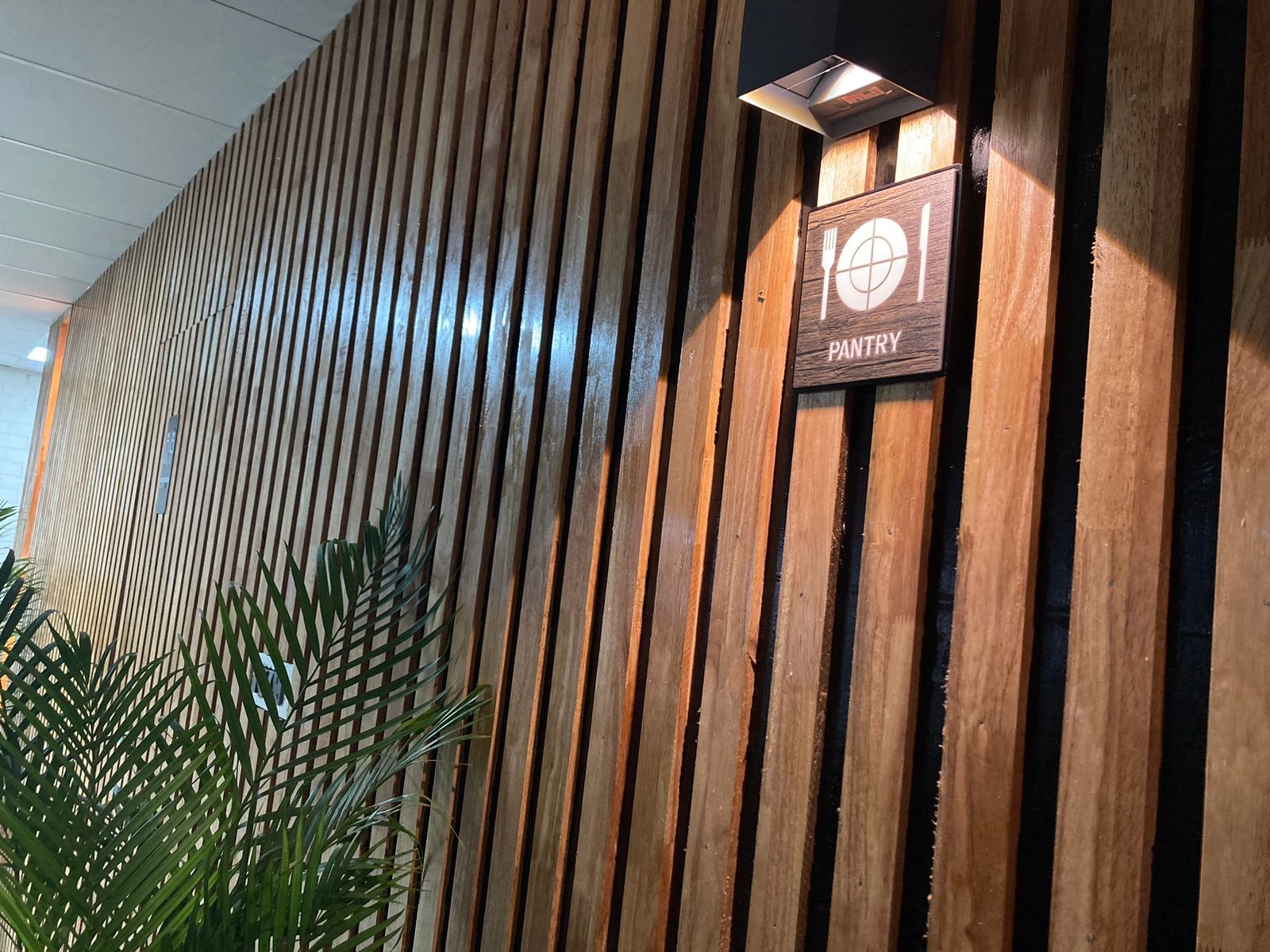 WORK A HOLIC image 2