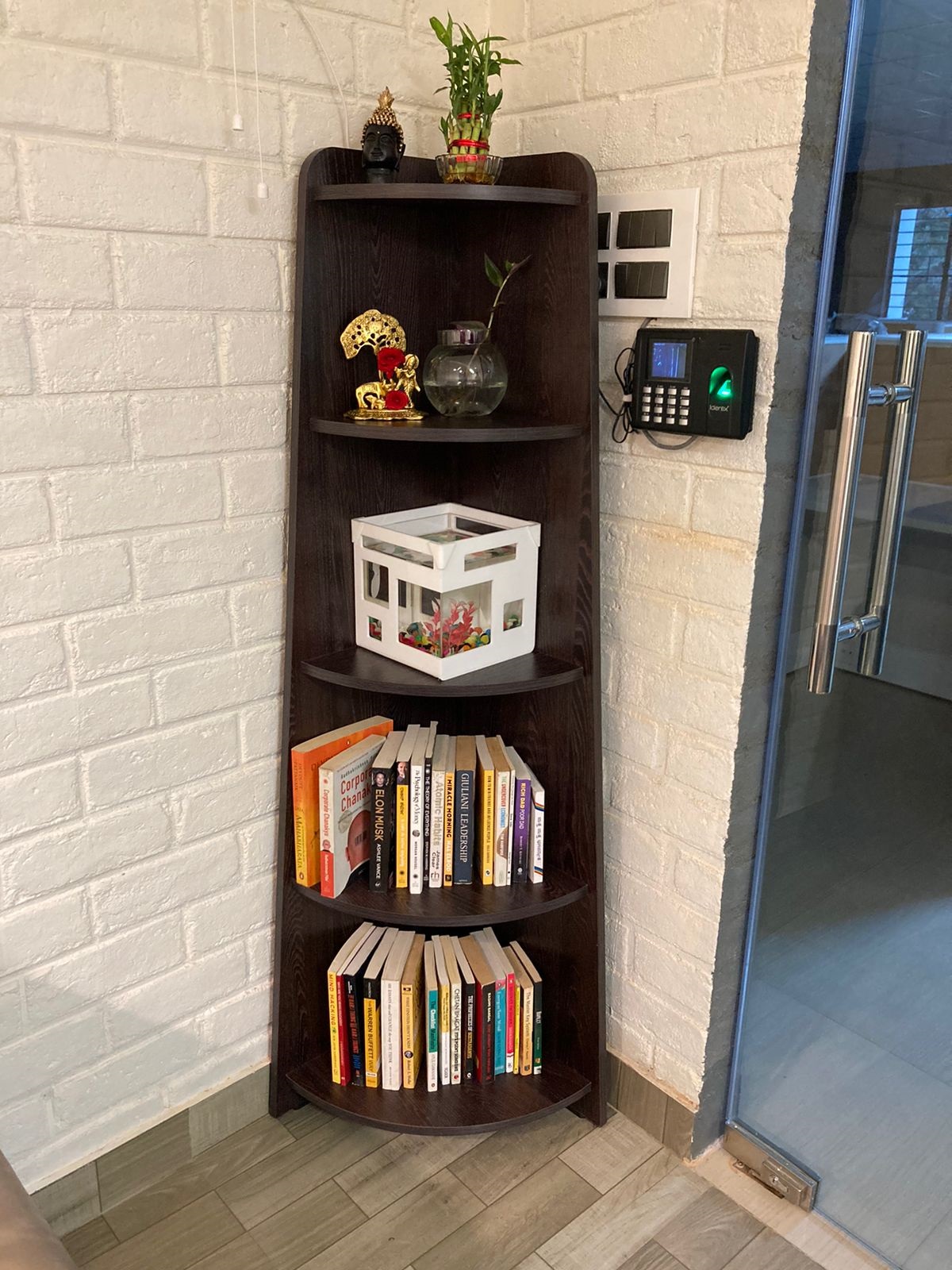 WORK A HOLIC image 5