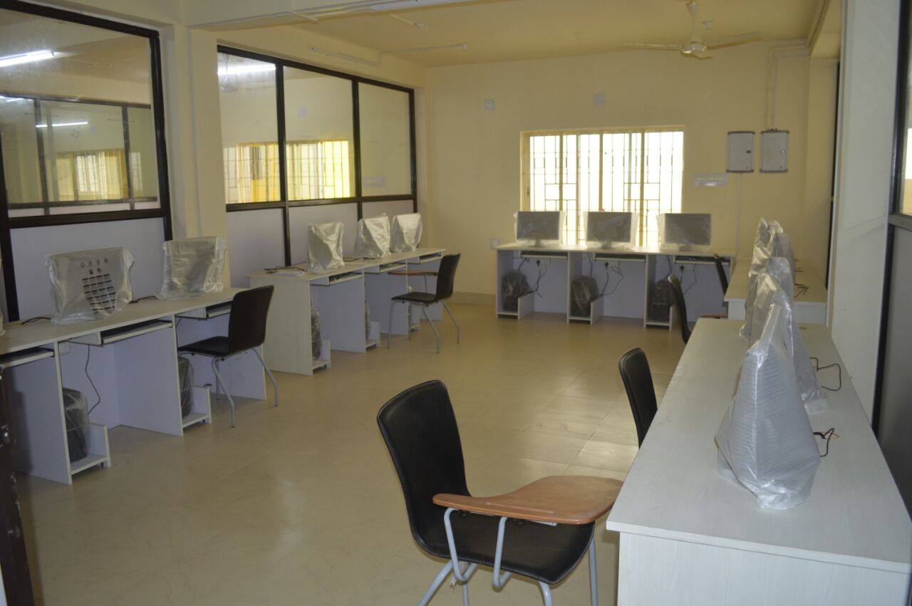 Share-D Co-Working image 2