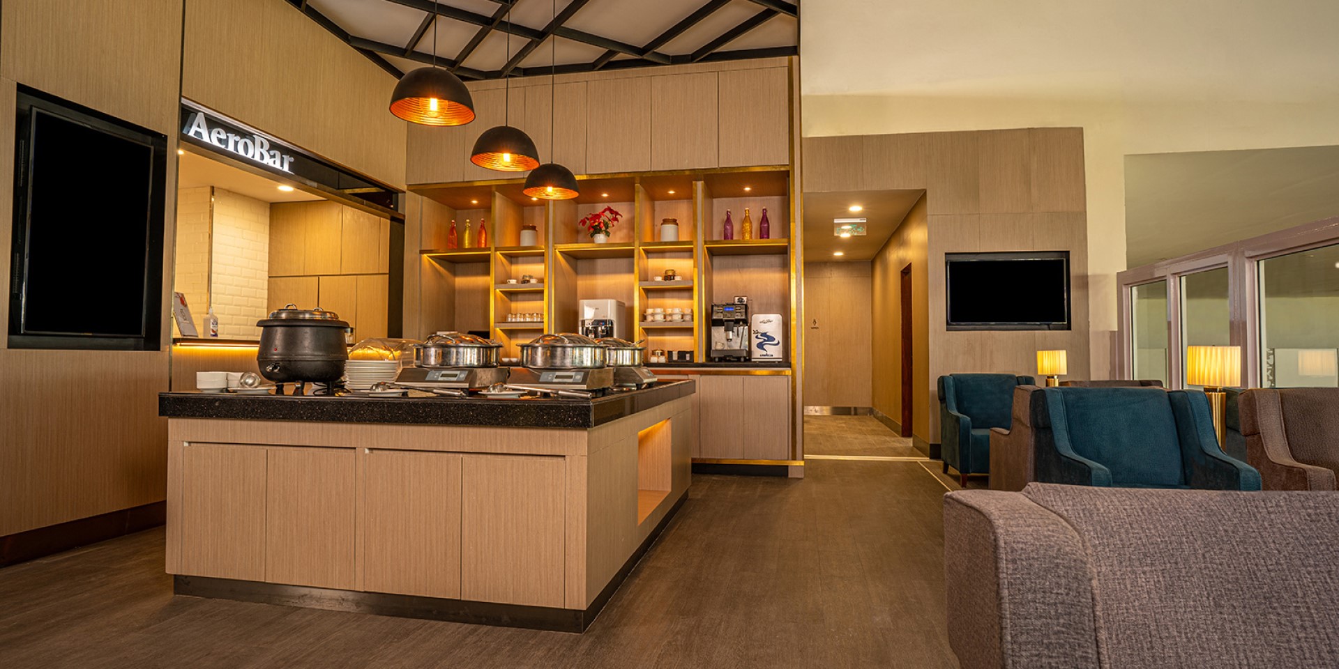 Plaza Premium Lounge (Domestic Departures) / Chandigarh T1 image 3
