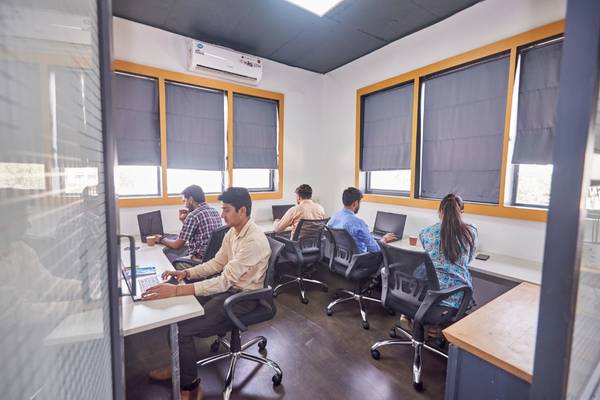 workoholics coworking space image 2