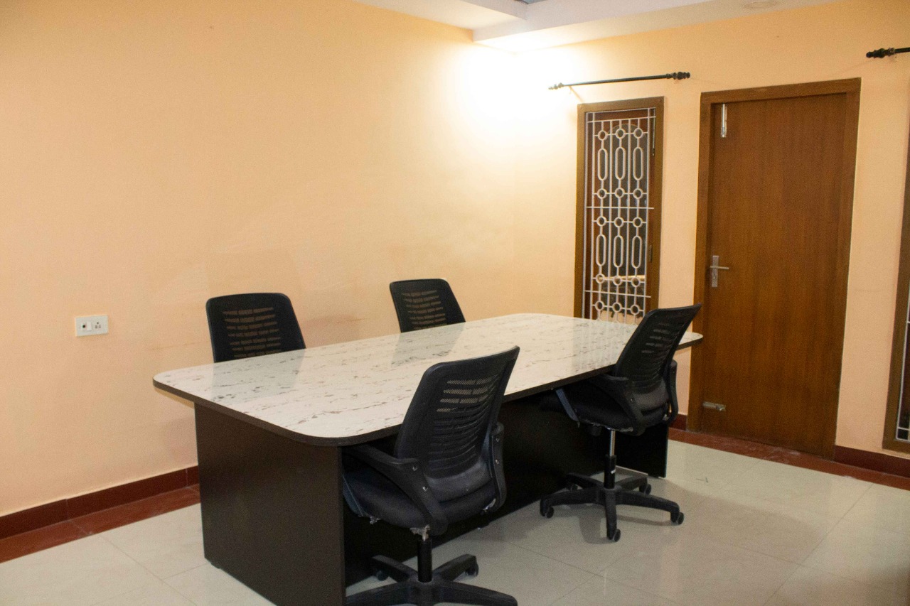 1728 Workspaces image 4