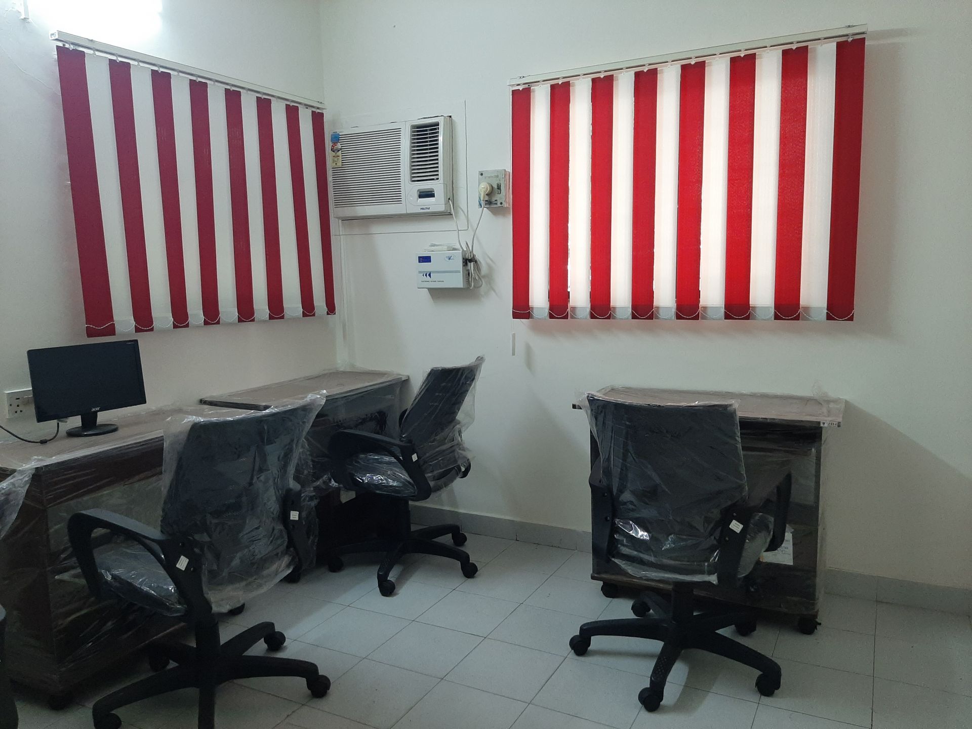 everyes work space image 2