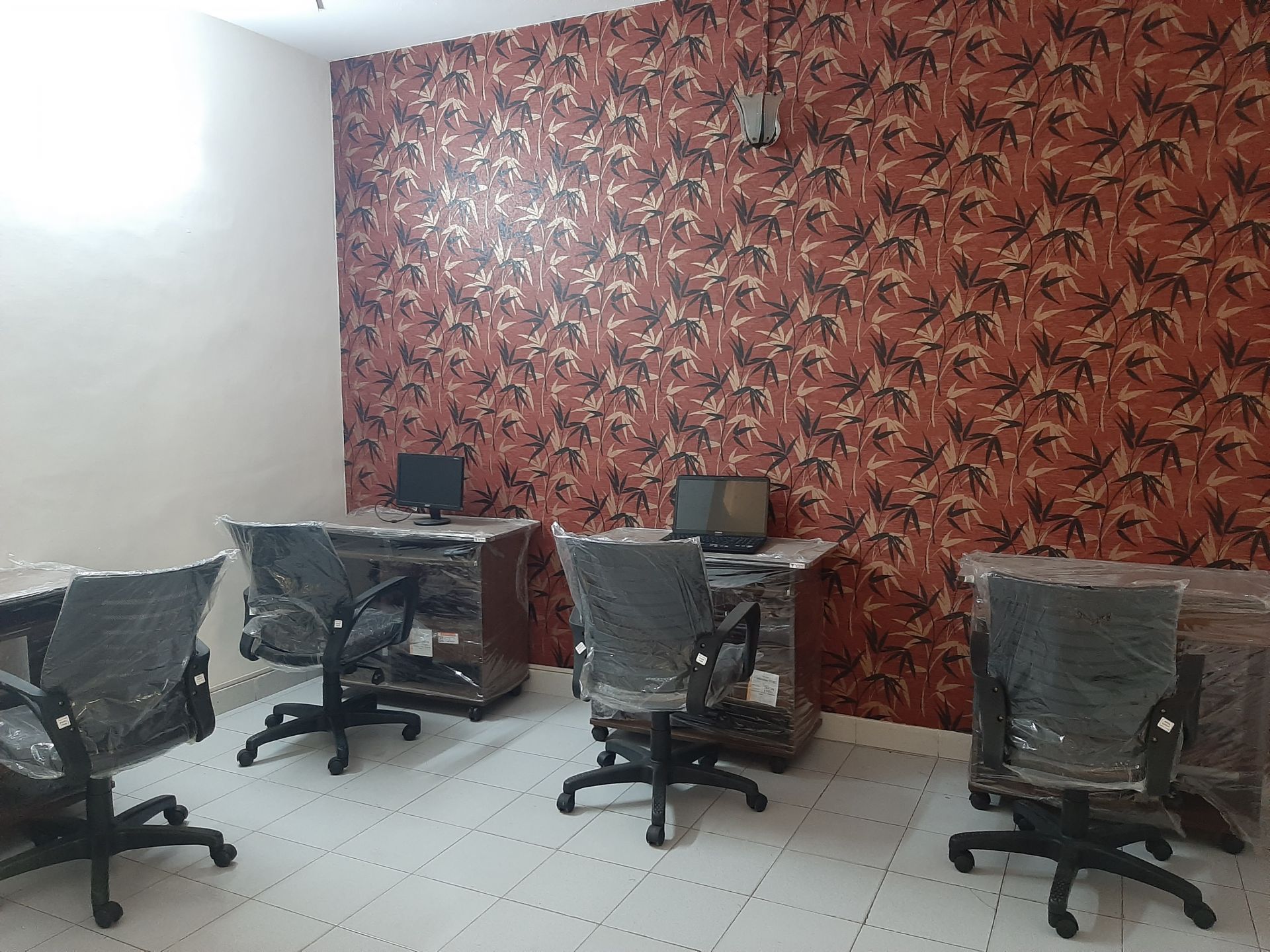 everyes work space image 3