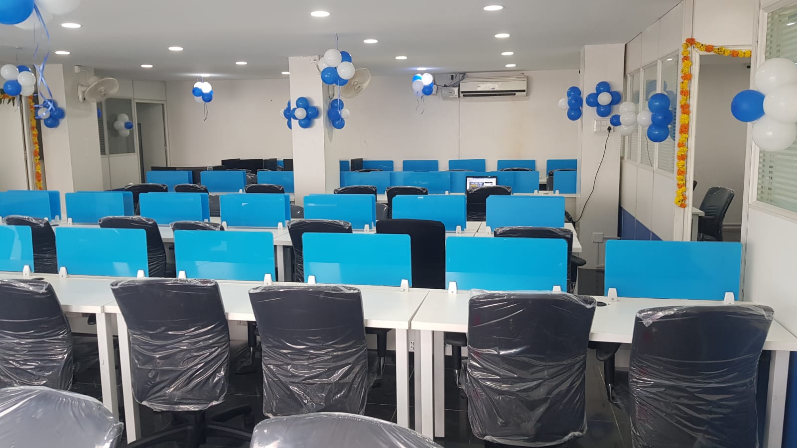 AZTECH COWORKING SPACE image 3