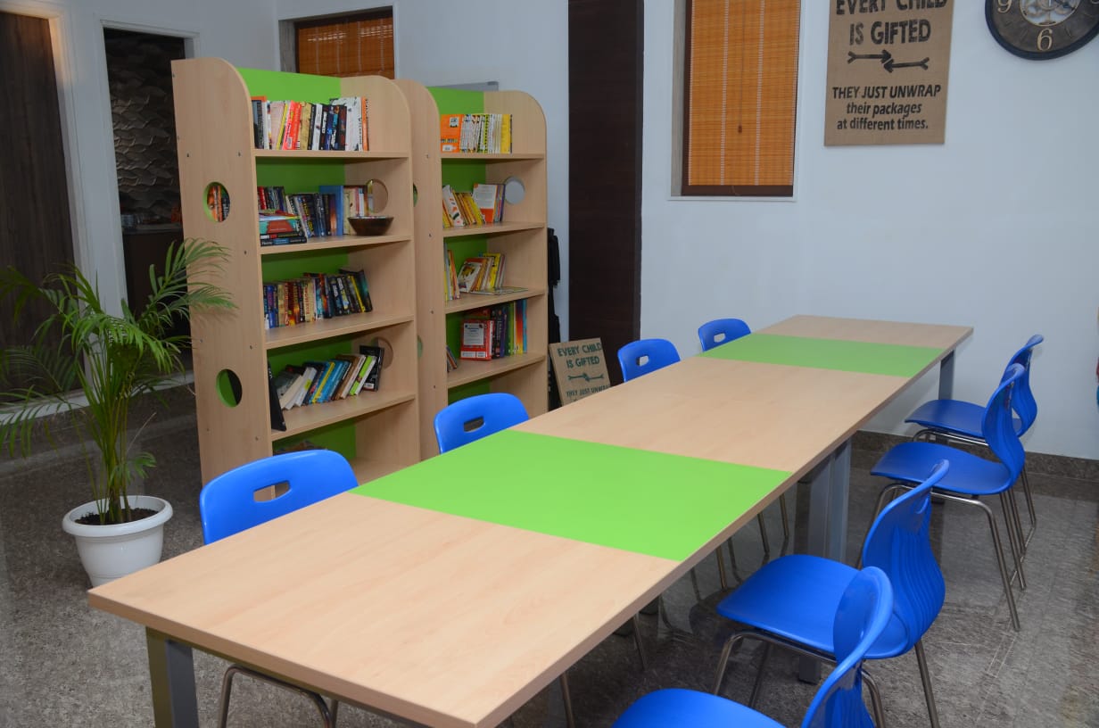 Books En Beyond image 5