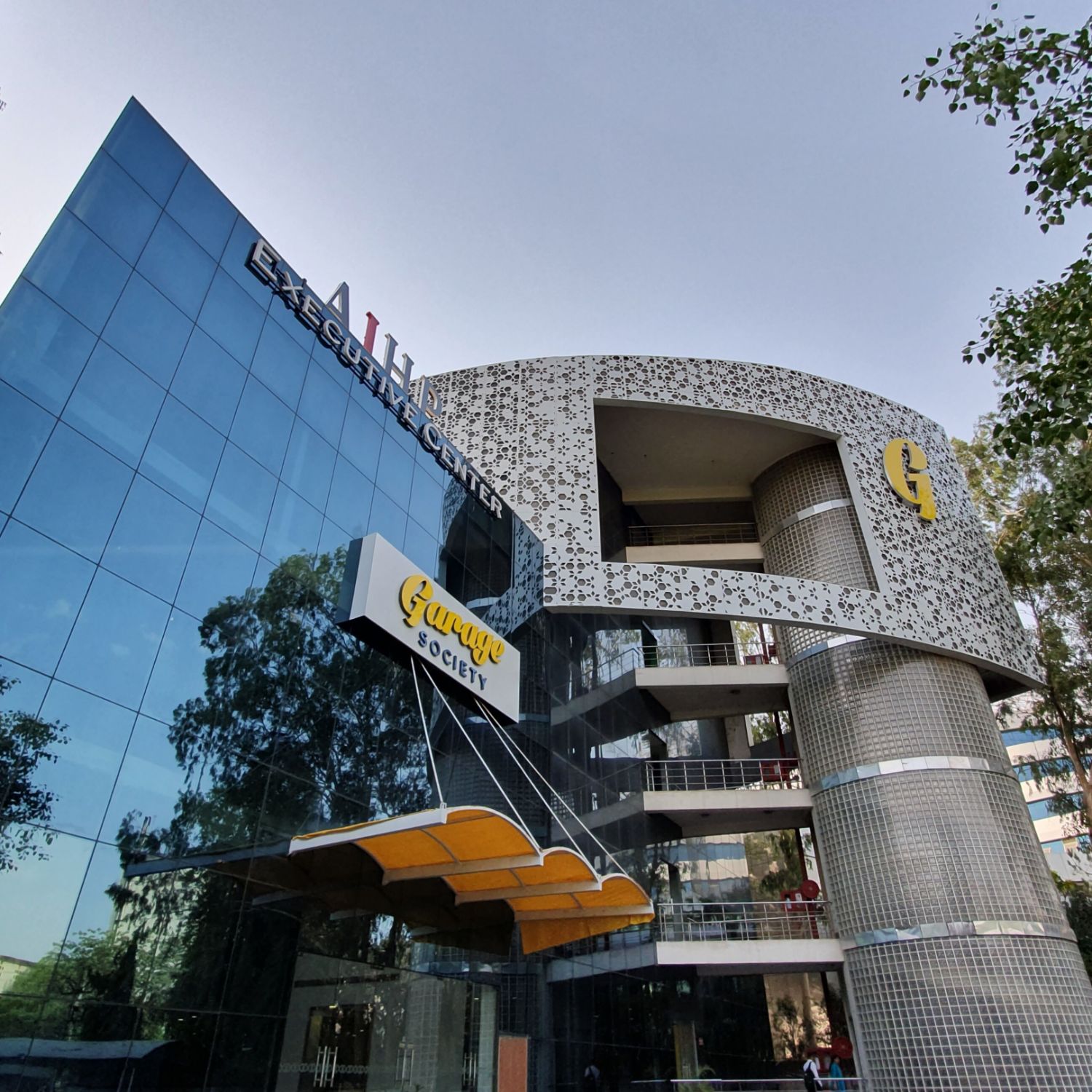 Garage Society image 2