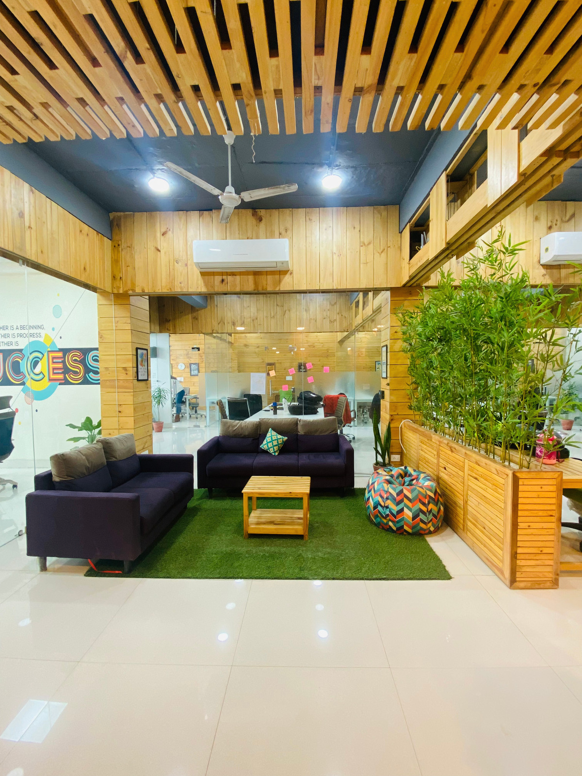 iWORKK Coworking. Bussiness Accelerator image 4