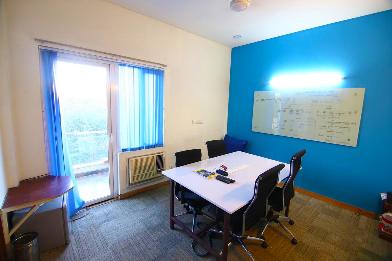 myHQ coworking at Cospaces New Garage Golf Course Road image 4