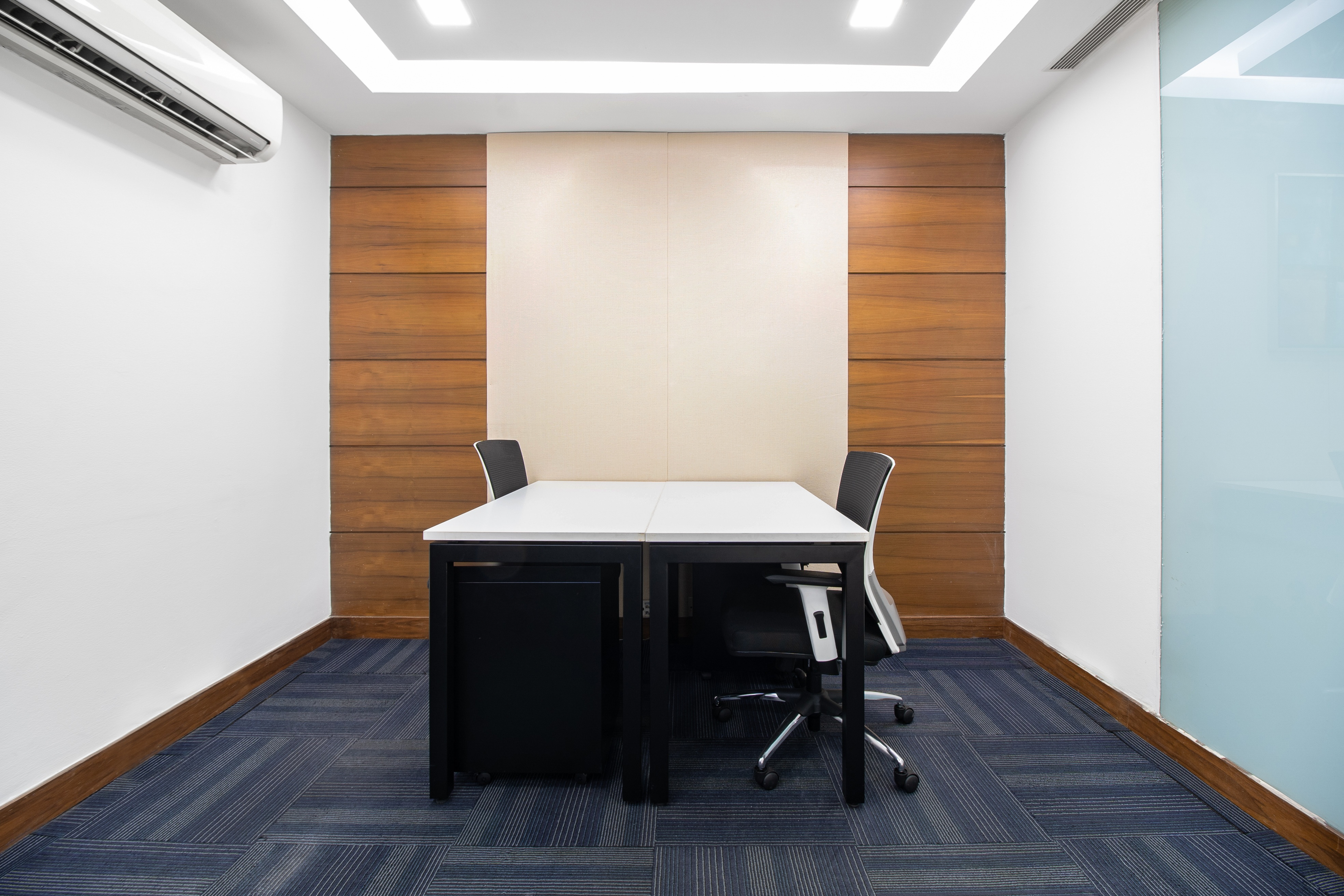 Regus - Gurgaon JMD Regent Square image 4