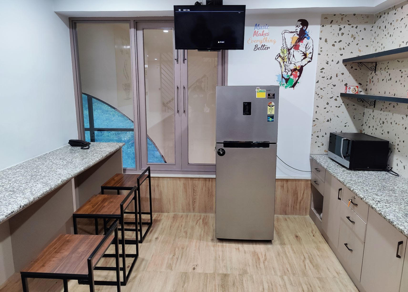 Spanish Square image 3