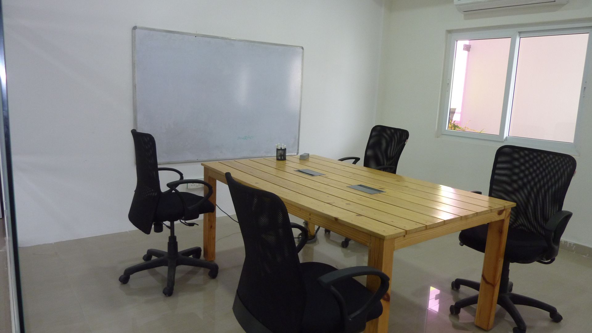 STARTX Co-working space image 3