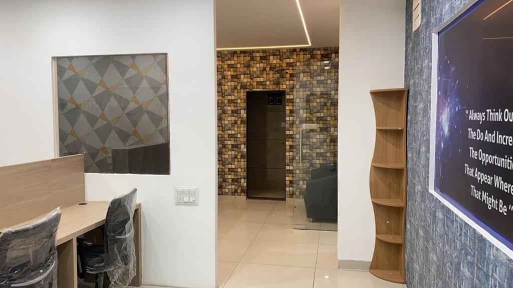 Glacier Co-Working image 4