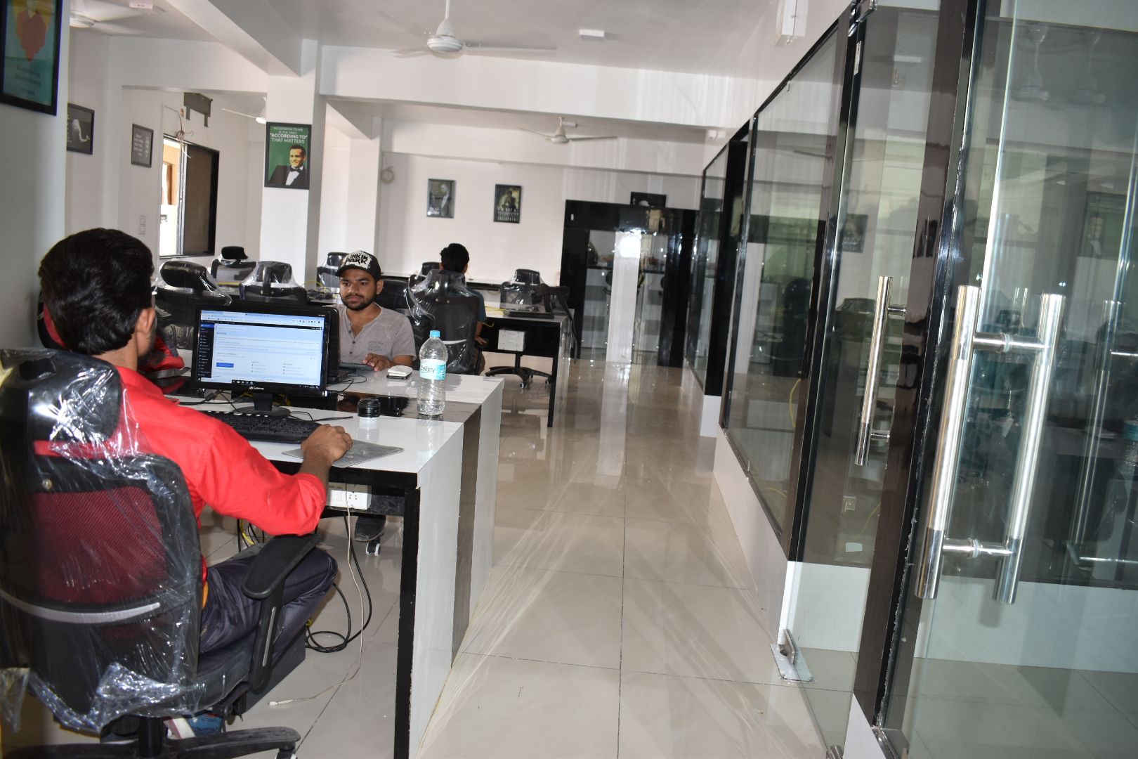 Virtual Coworks image 2