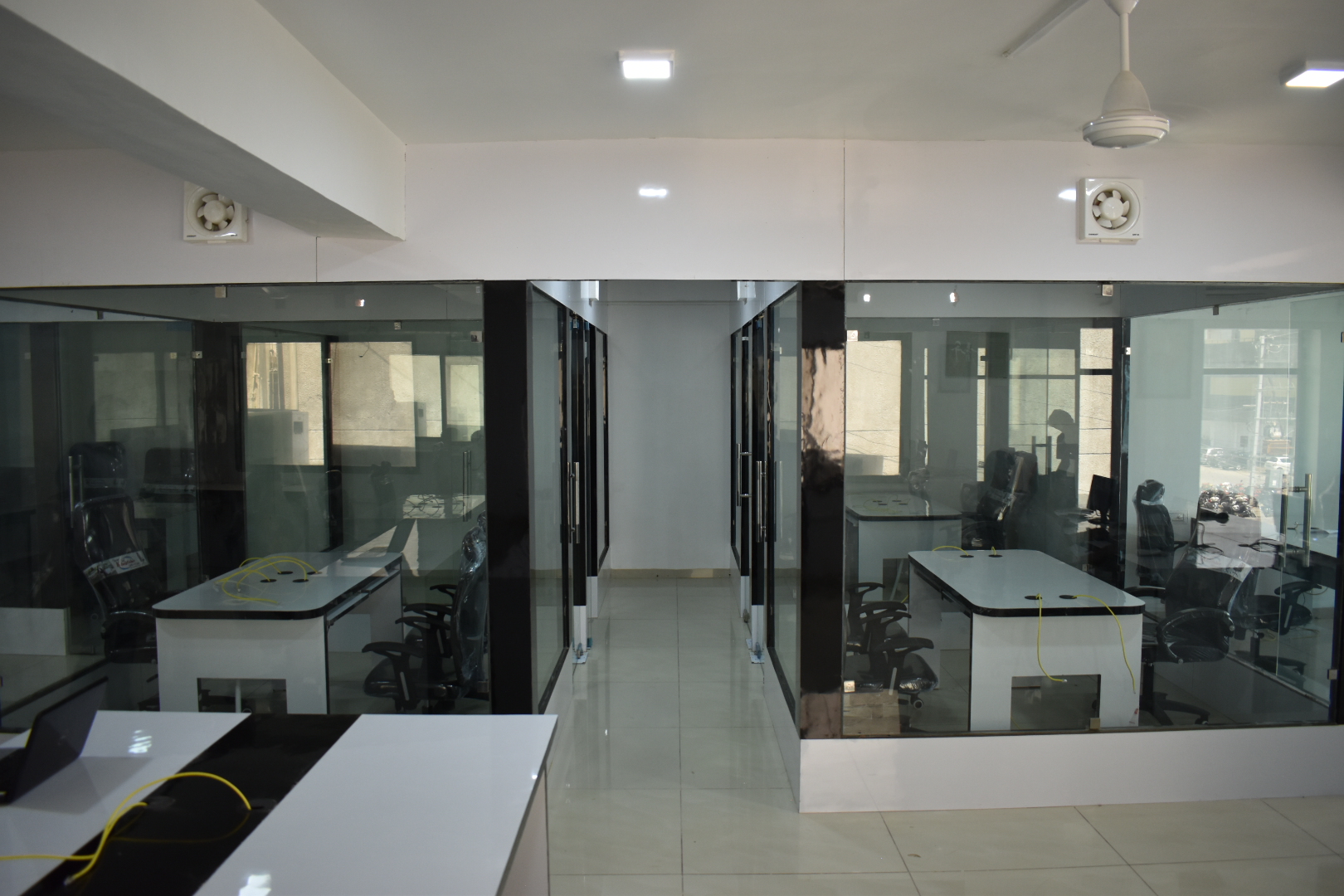 Virtual Coworks image 3