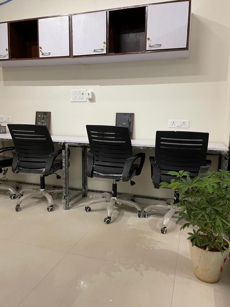 Co-Work Town image 5