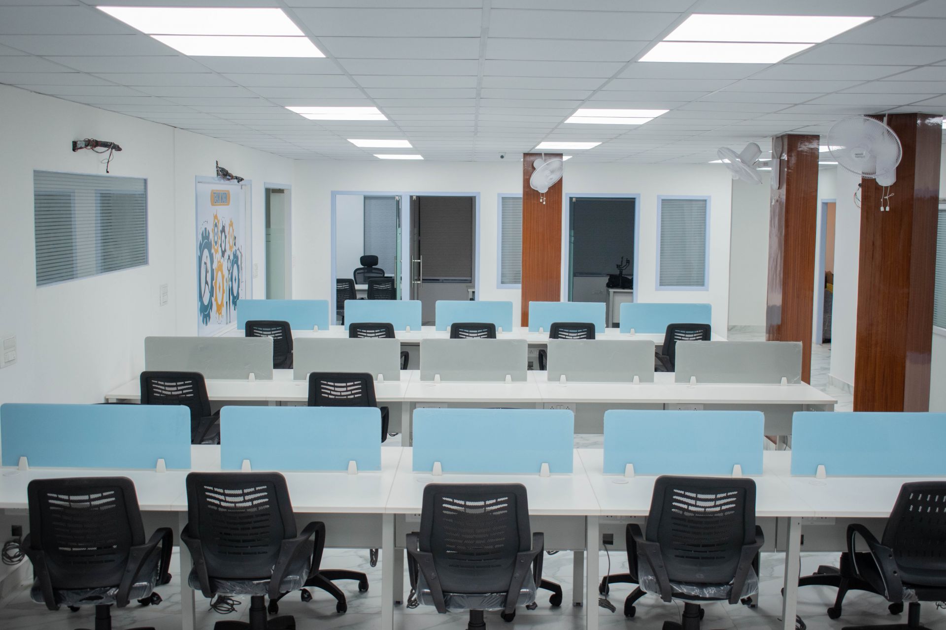 Pink hive co workin image 2