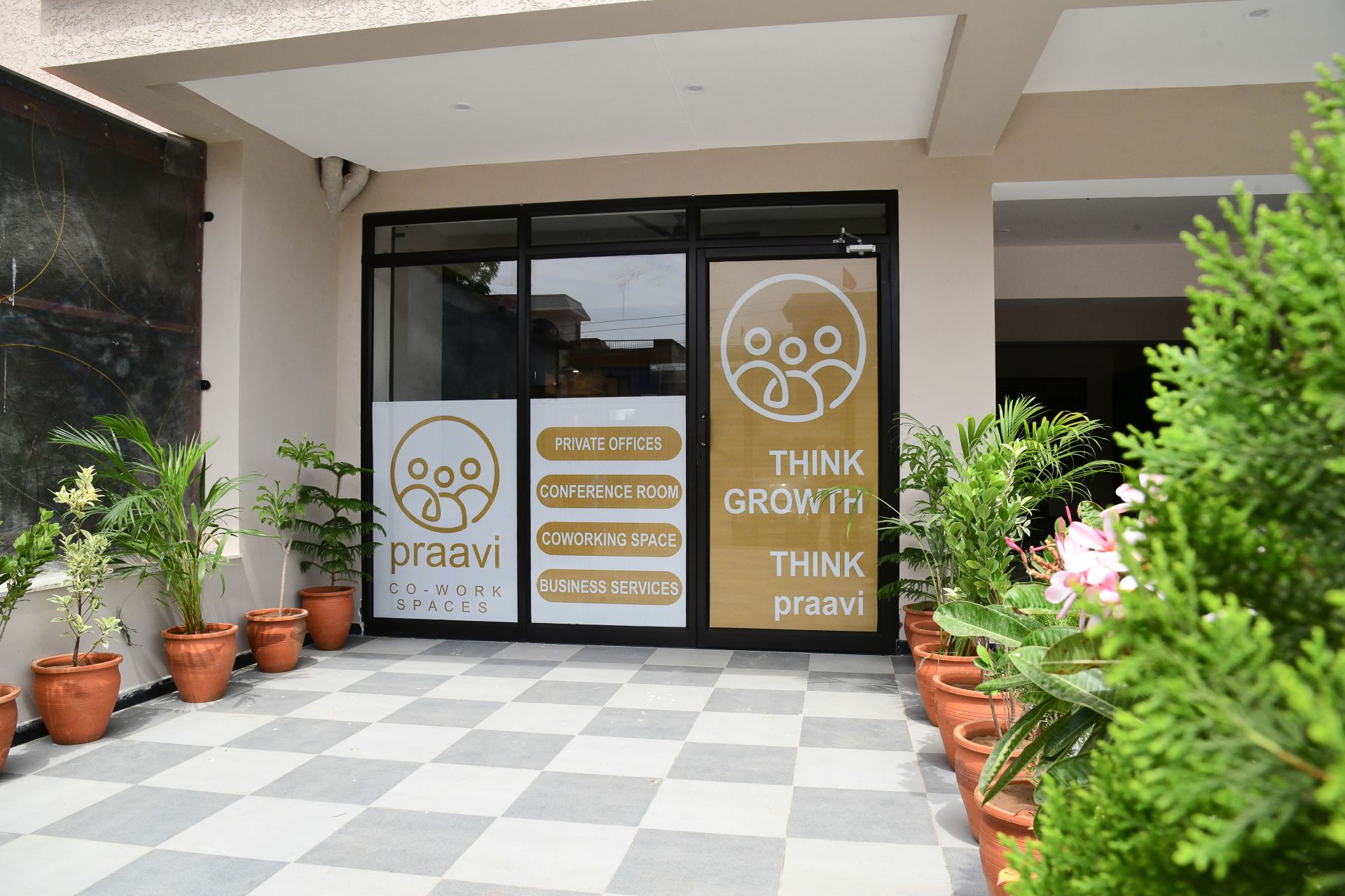 Praavi Co-Work Spaces image 4