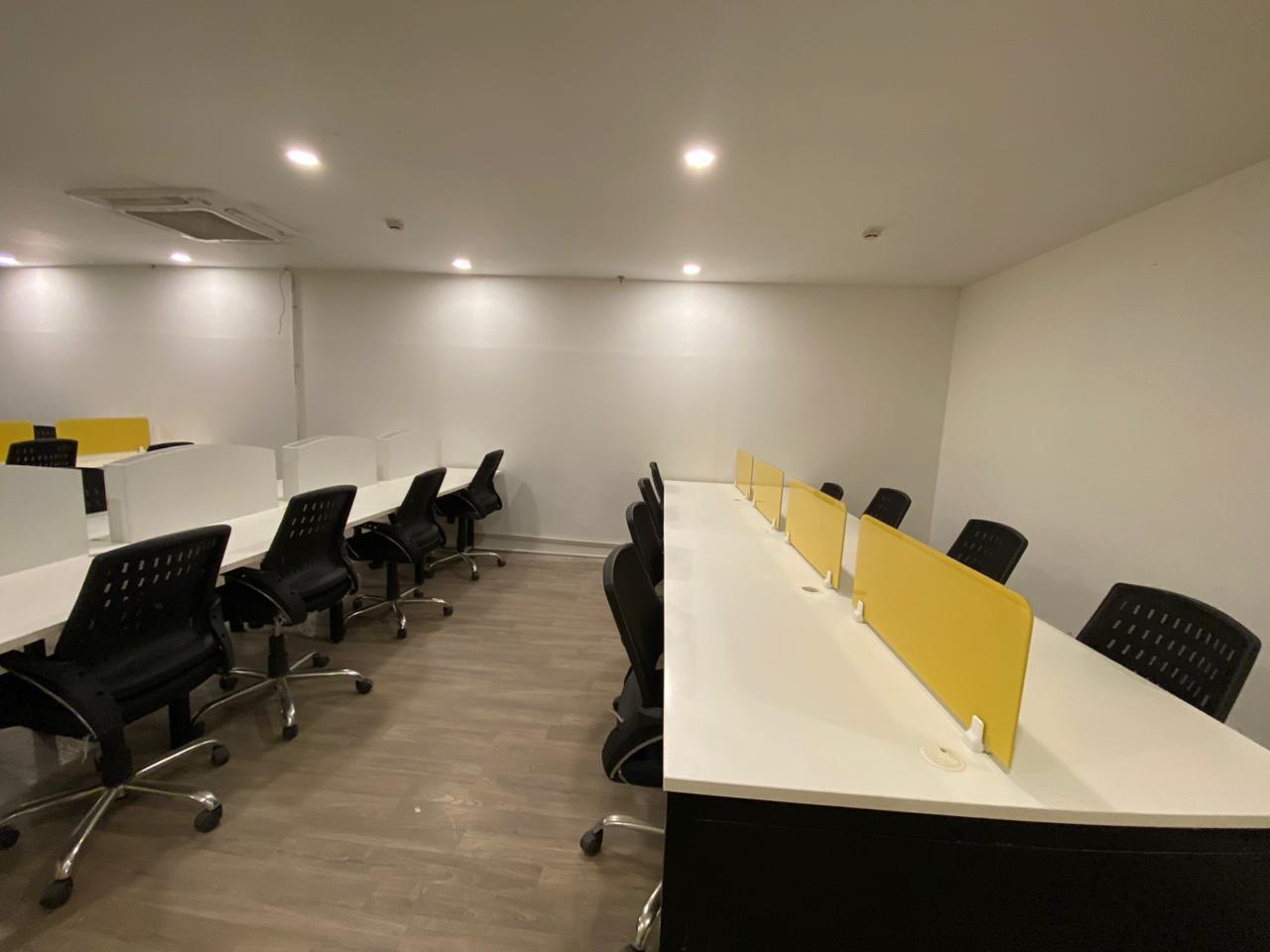 White Polar Spaces image 4