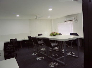 Office in Kochi image 3