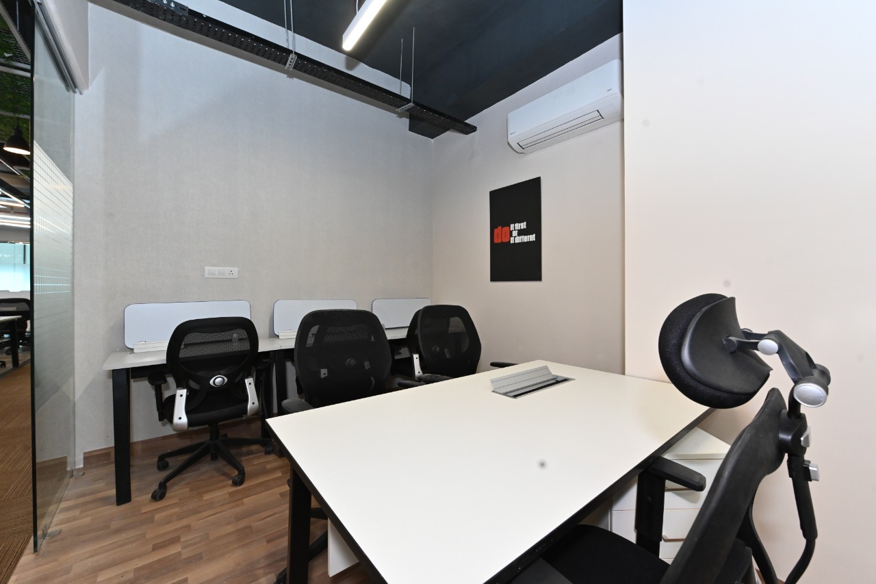 Incuspaze - Summit image 5