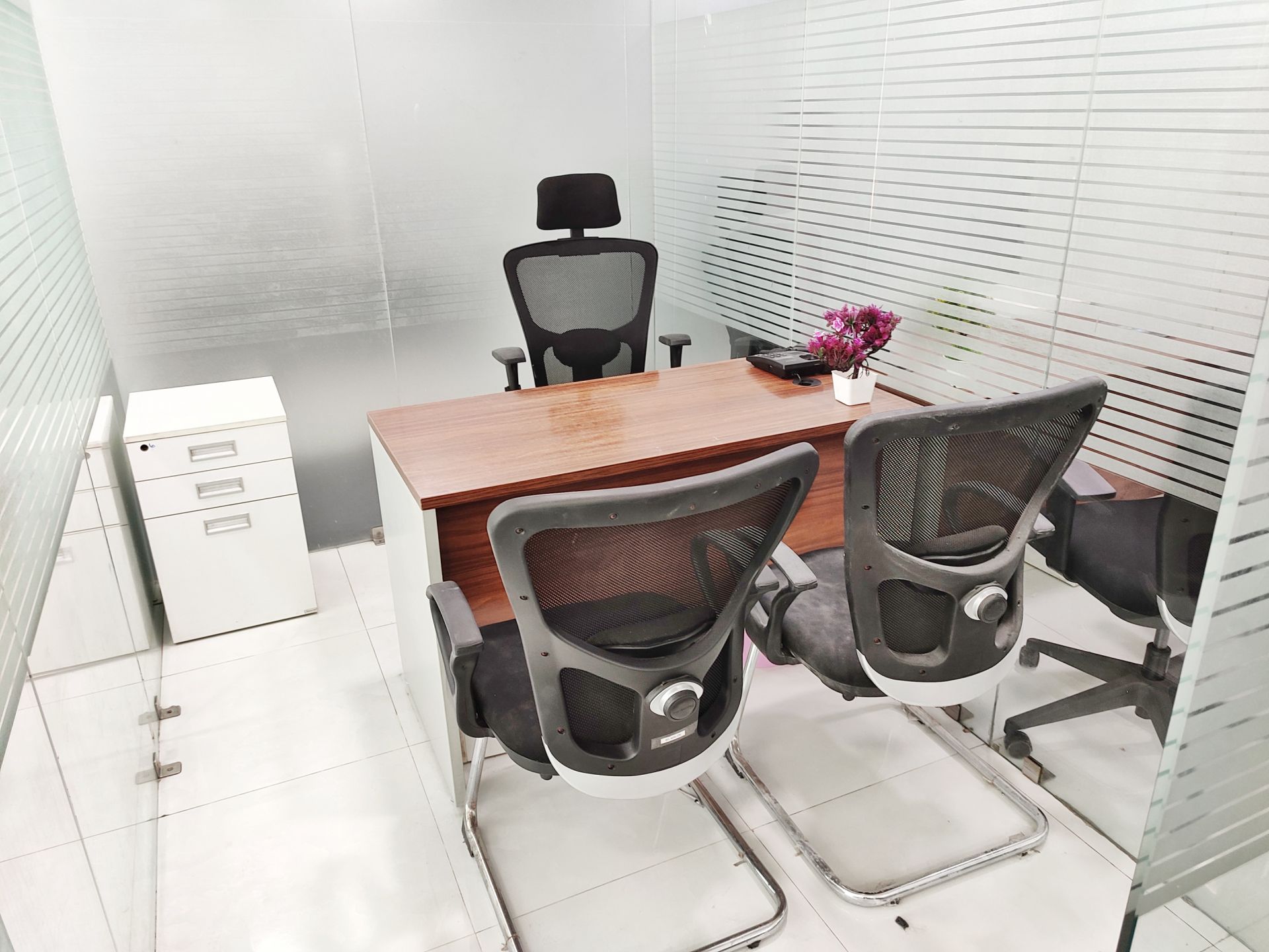 Knovatik Coworking Space image 2