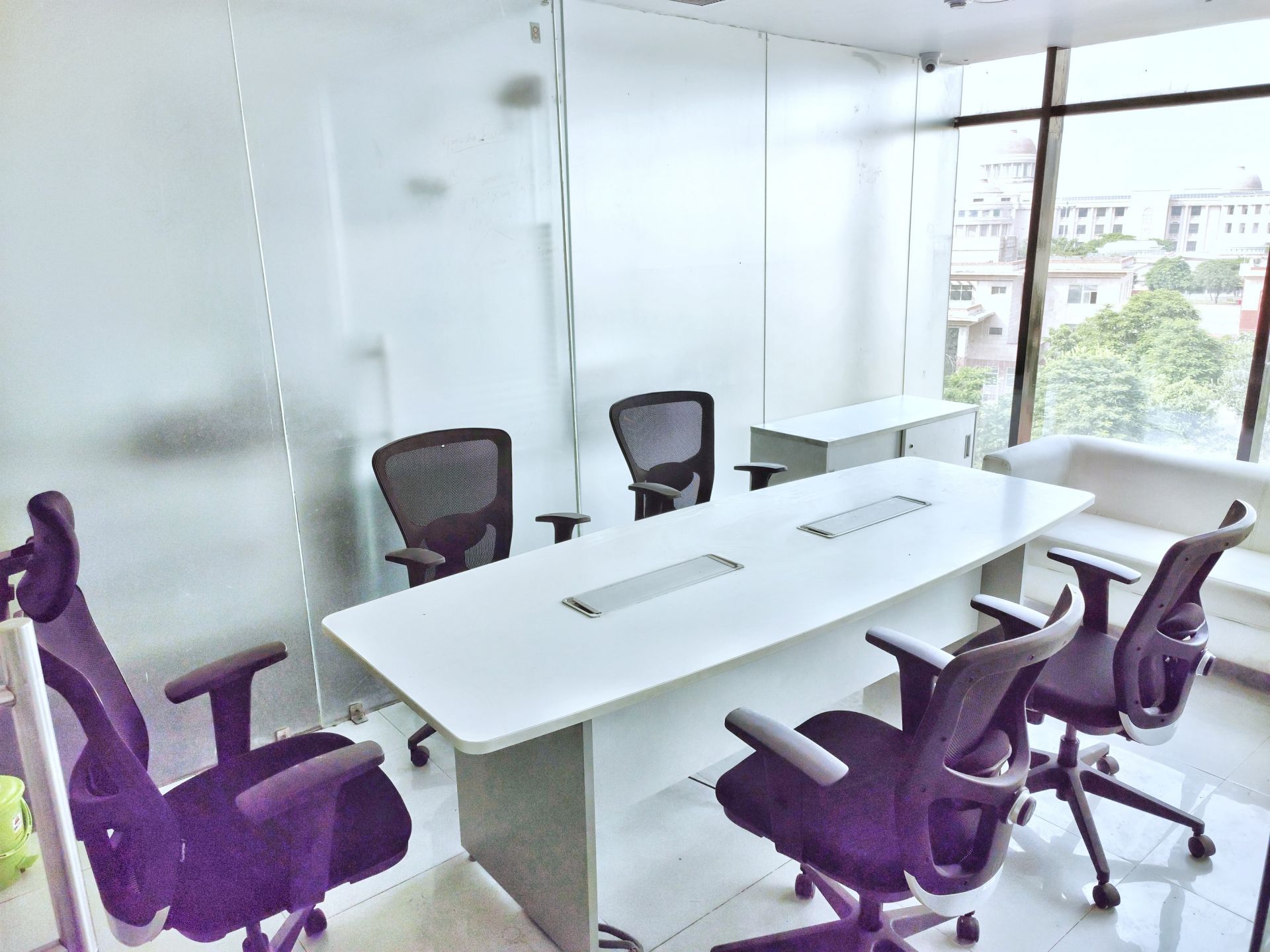 Knovatik Coworking Space image 3