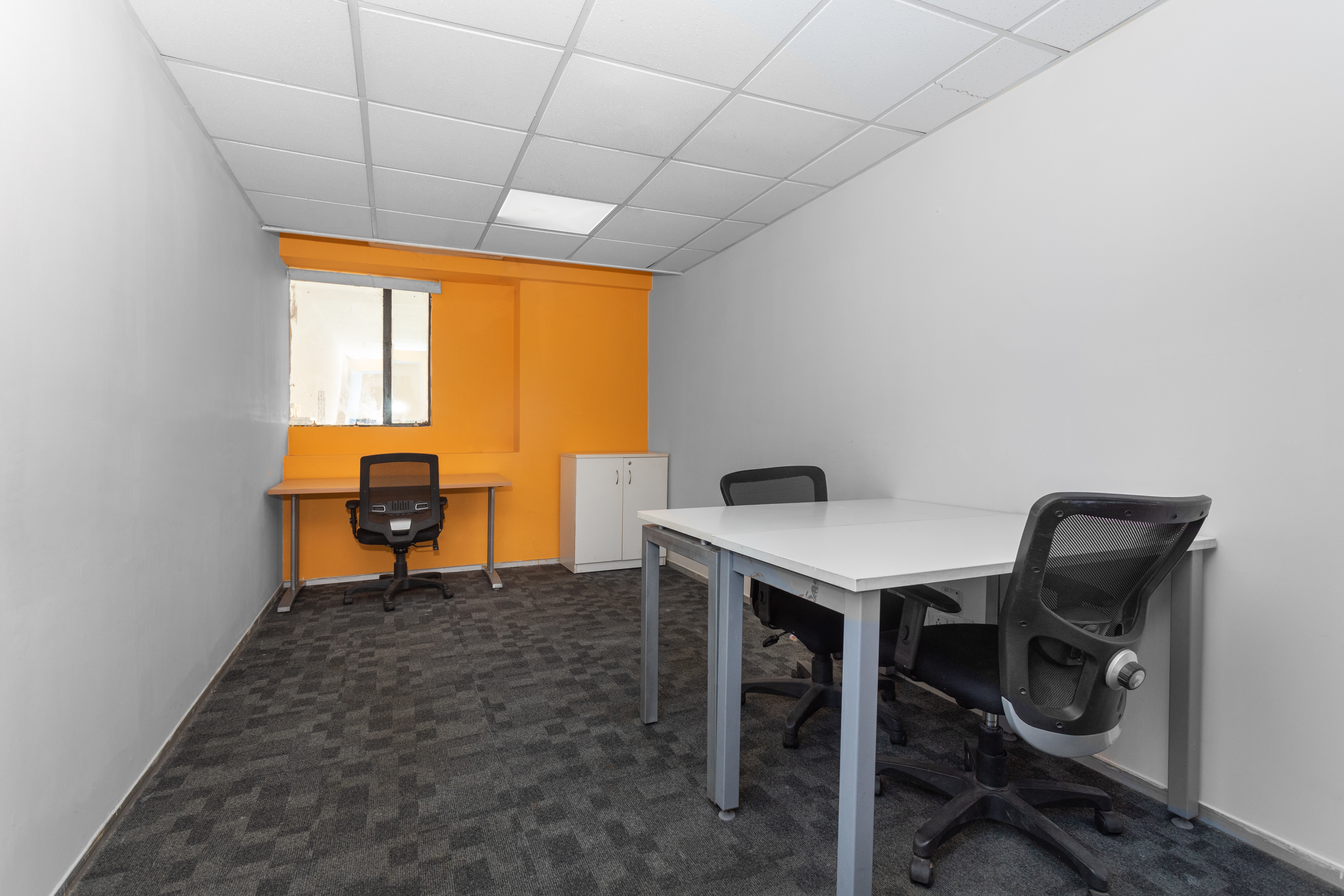 Regus - Lucknow, Halwasiya Court image 3