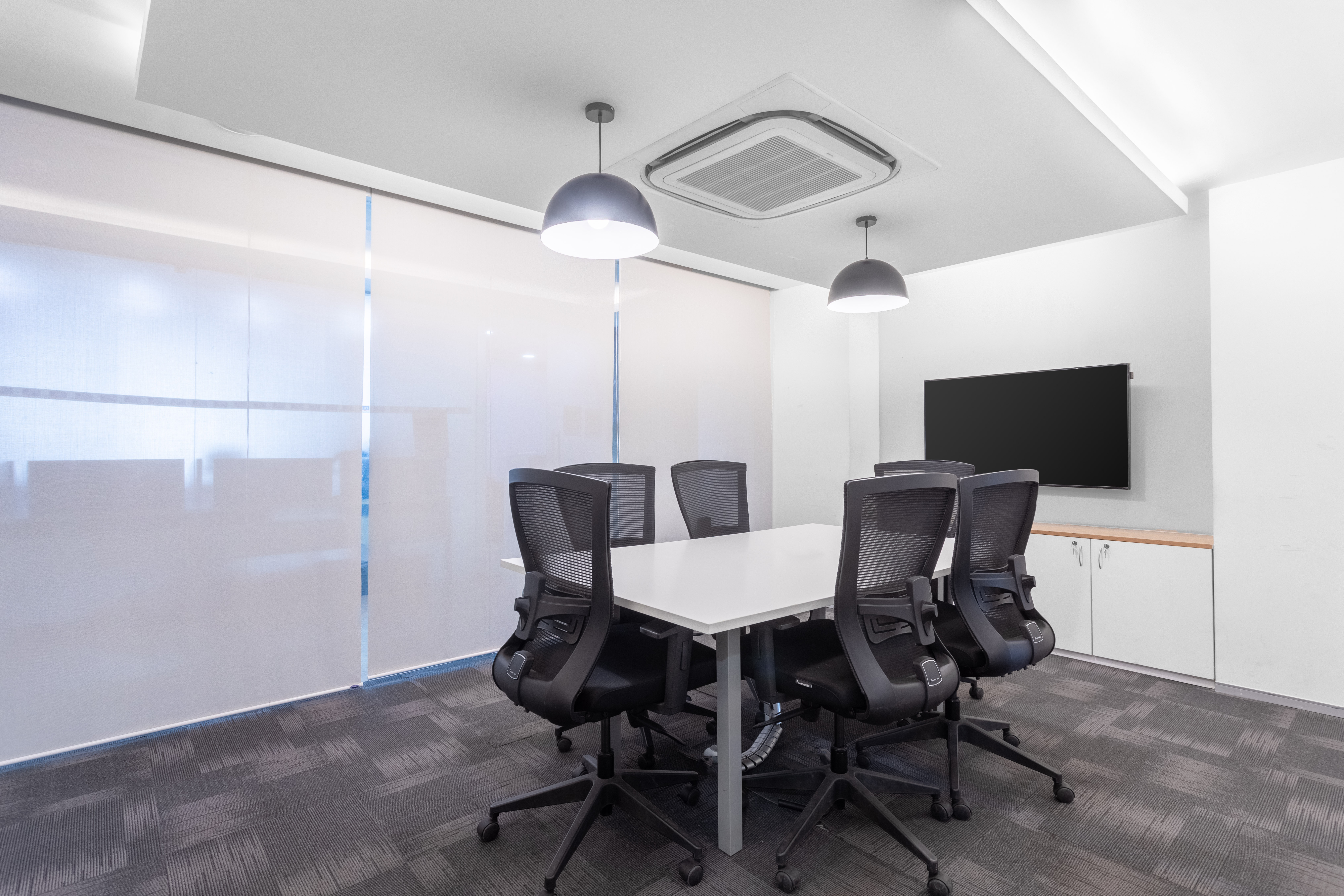 Regus - Lucknow, Levana Cyber Height Gomti Nagar image 4