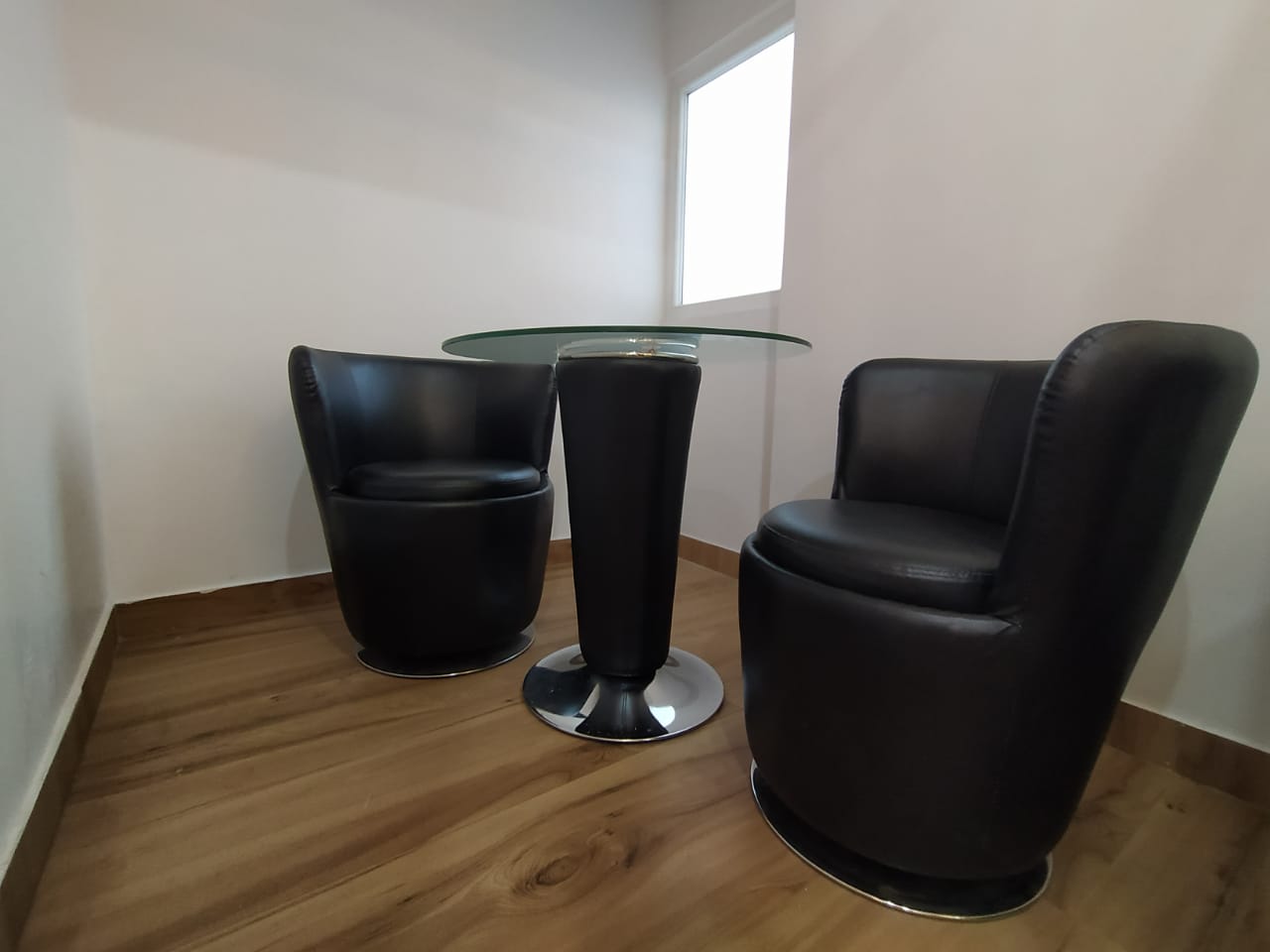 The Co-Workers image 3