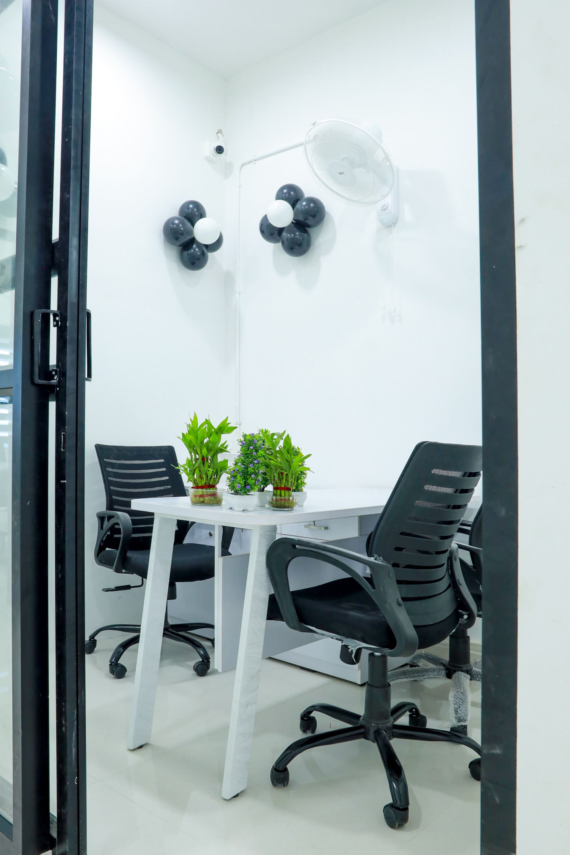 Bizzbay Cowork space image 2