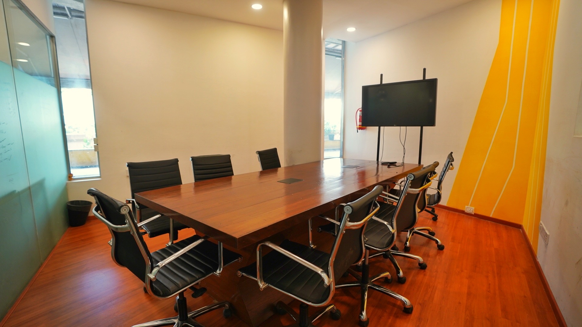 603 The Coworking space image 3