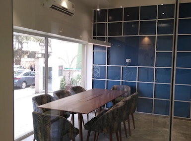 Garage Co-Working image 4