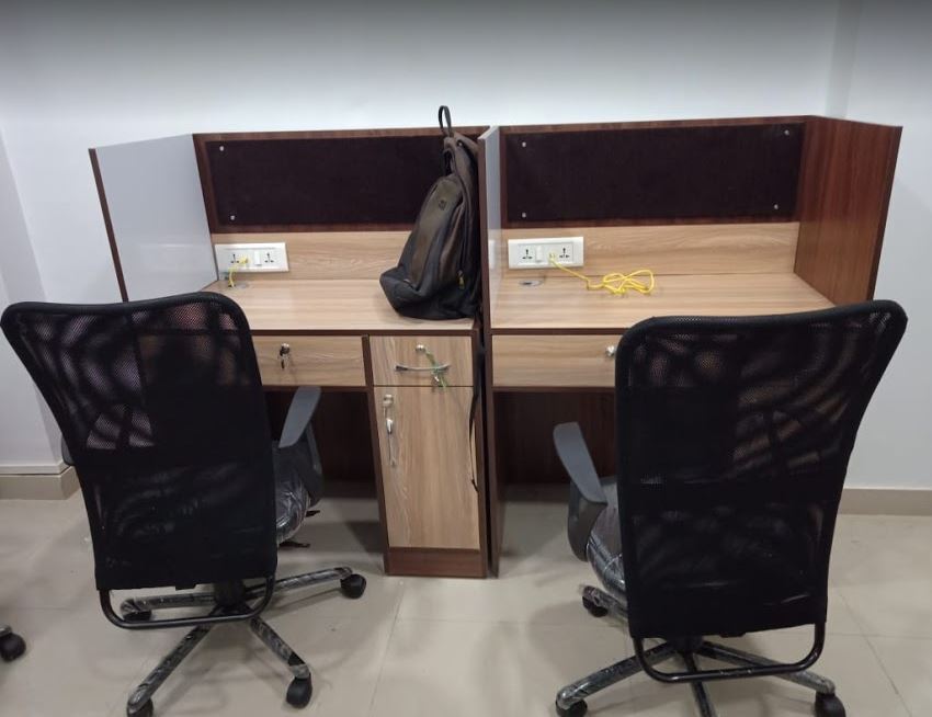 MyOfficeDeskSpace image 5