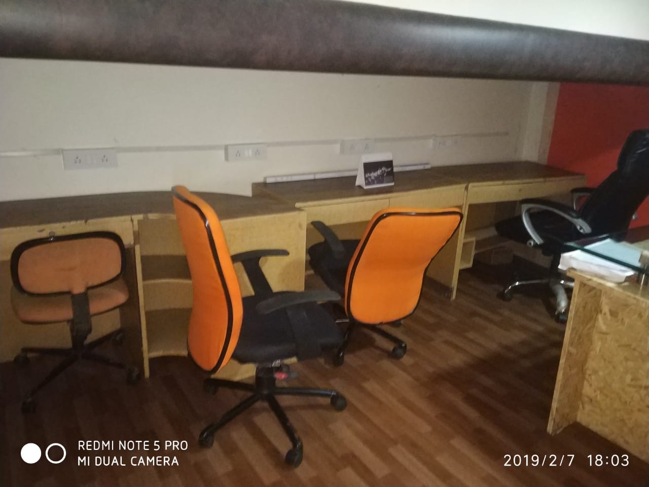 Office Space in Ravikiran Lokhandwala, Next to Monginis Factory image 3